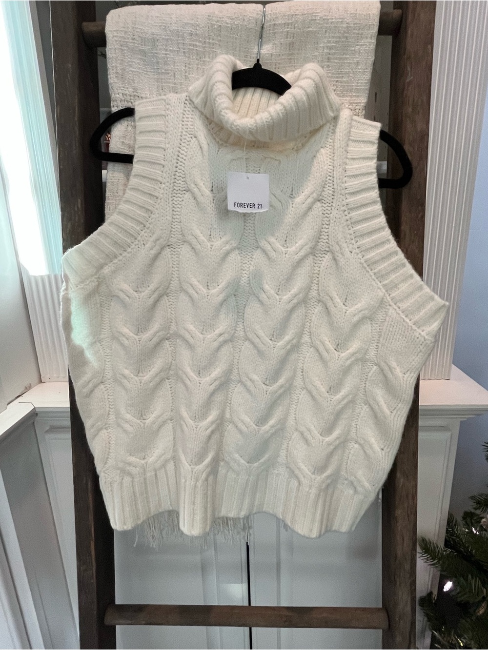 Forever 21 Ivory Cable-Knit Turtleneck Sleeveless Sweater Vest